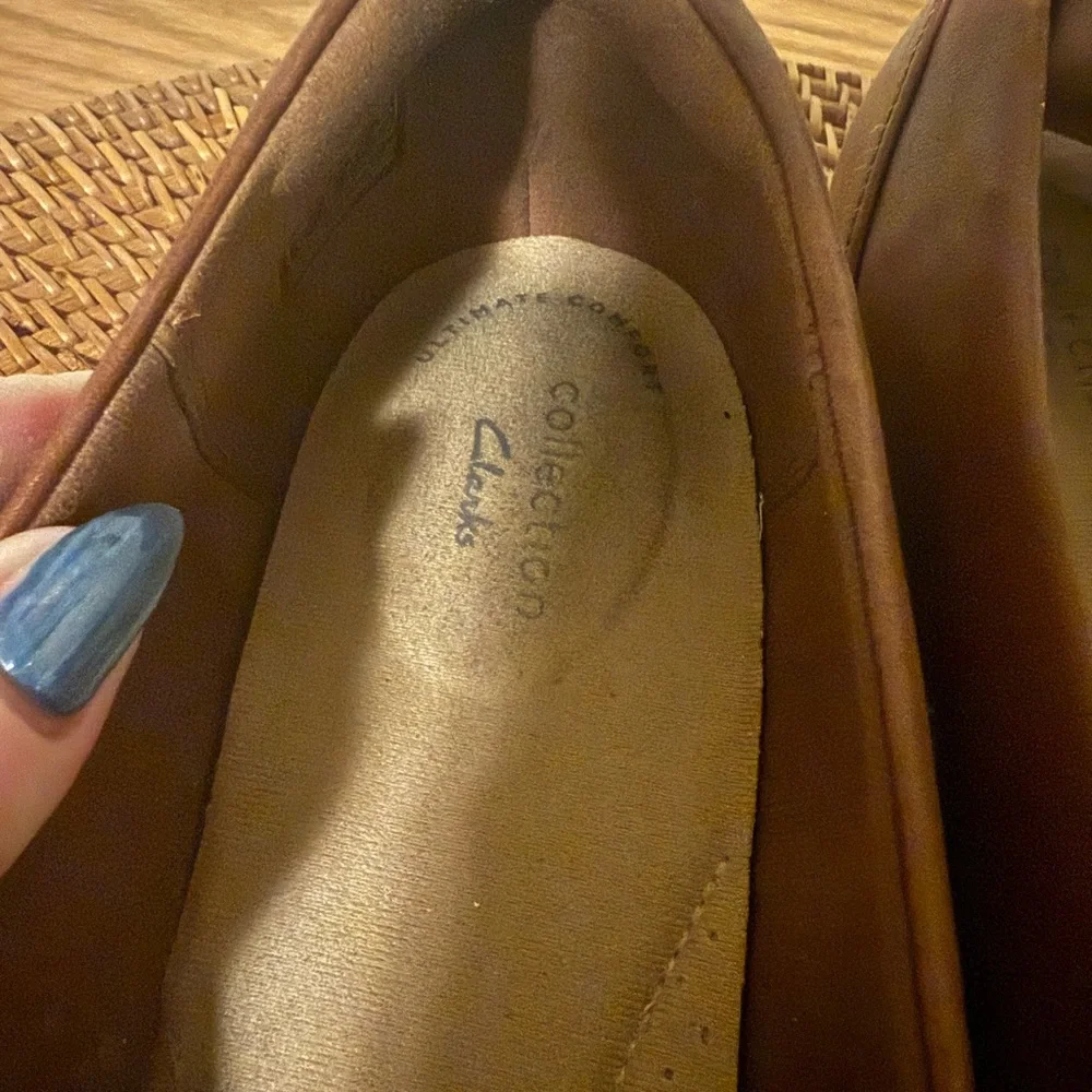 Clarks Women's‎ Brown Leather Woven Flats